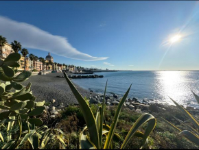 Il fortino sul mare Genova